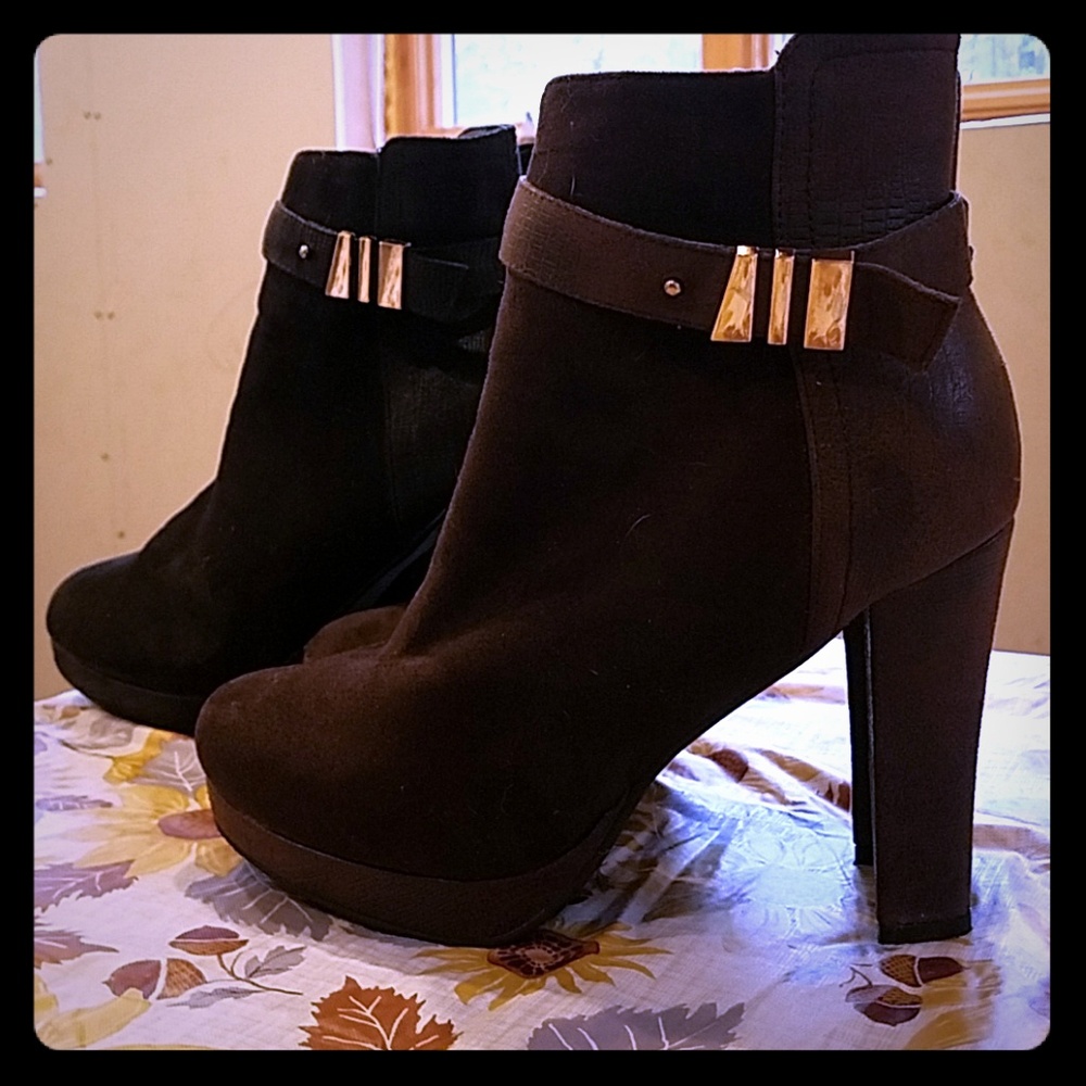 2 Pair Boots/Booties
